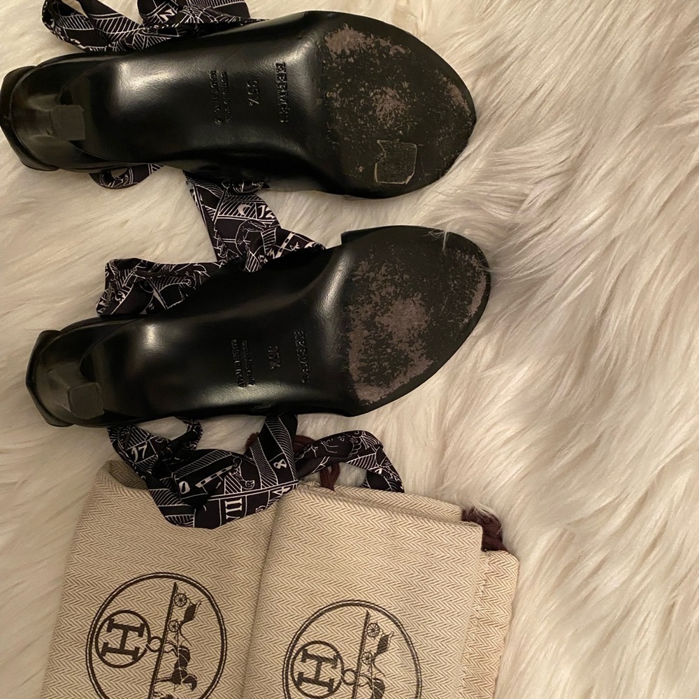 Rare and Beautiful Hermes Scarf Sandals Black size 35.5 - Picture 8 of 13